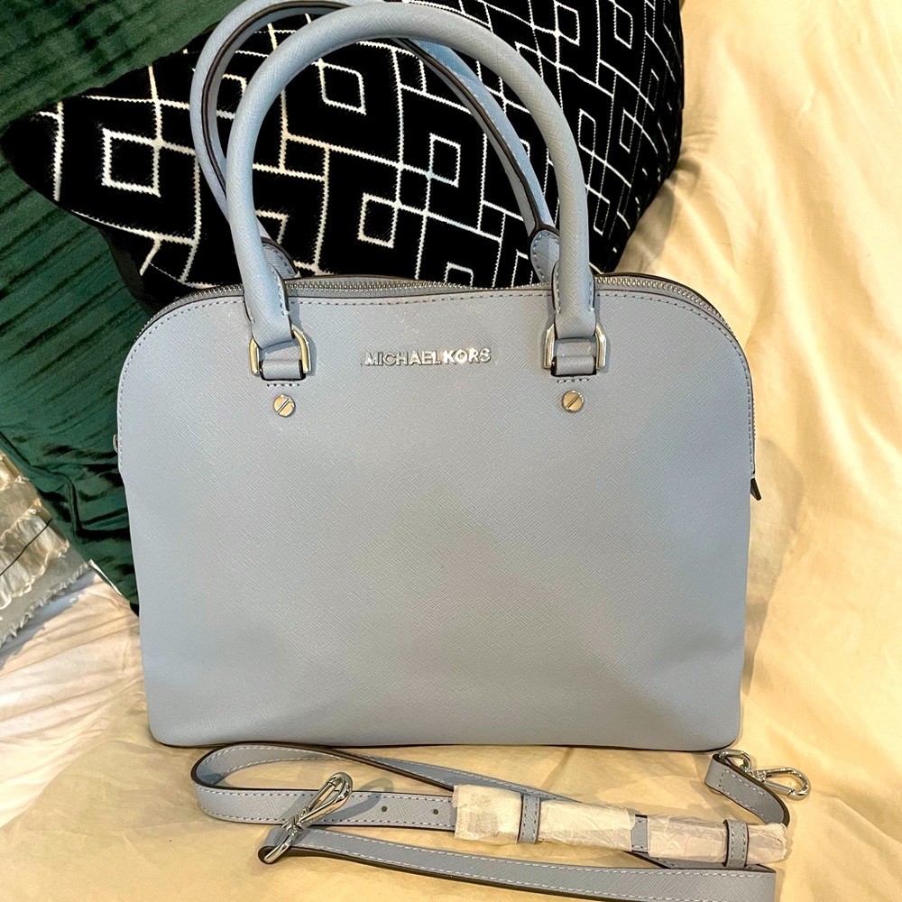 Like New Authentic Michael Kors Bag